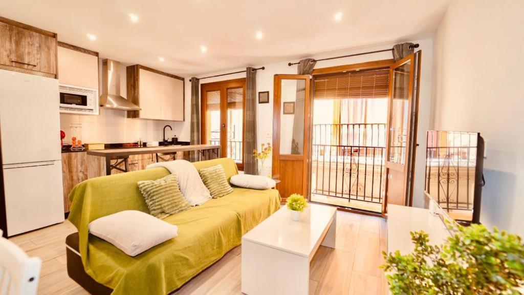 Precioso Piso En Pleno Centro Con Parking Opcional Apartamento Granada